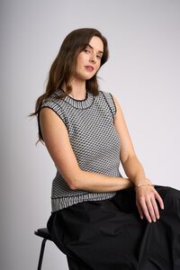 Foil Notch One Up Vest