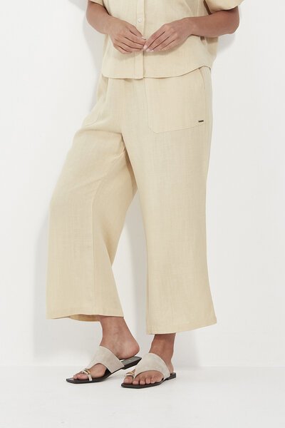 Verge Soho 3-4 Pant-shop-by-label-Hello Cyril.