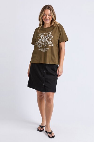 Foxwood Arlington Tee-shop-by-label-Hello Cyril.