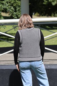 Foil Notch One Up Vest