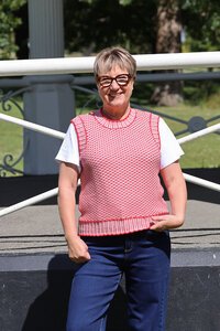 Foil Notch One Up Vest