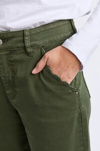 Elm Scallop Edge Jean