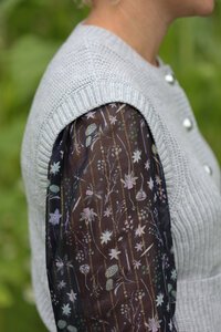 Memo Contrast Woven Shoulder Top