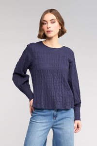 Knewe Label Volume Top