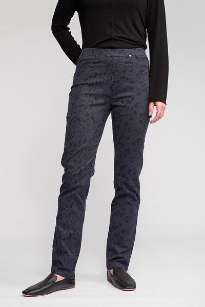 Vassalli Bay Pull On Slim Pant - Noir-shop-by-style-Hello Cyril.