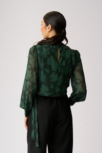 Memo Gather High Neck Top