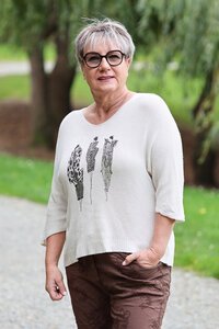 La Strada Three Portrait Knitted Top