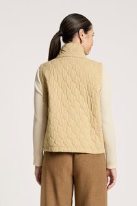 Eb & Ive Sansi Quilted Crop Vest