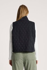 Eb & Ive Sansi Quilted Crop Vest
