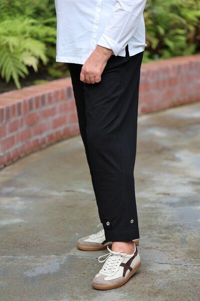 White On Black F-Terry Cropped Pant-20.3.26-Hello Cyril.