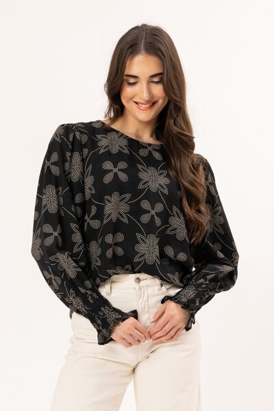 Leila + Luca Pointelle Union Top-hc-new-Hello Cyril.