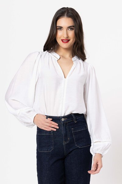 Seeking Lola Sylvie Top
-antler-bohdi-pant-Hello Cyril.
