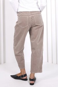 Monaco Toni Barrel Corduroy Jean