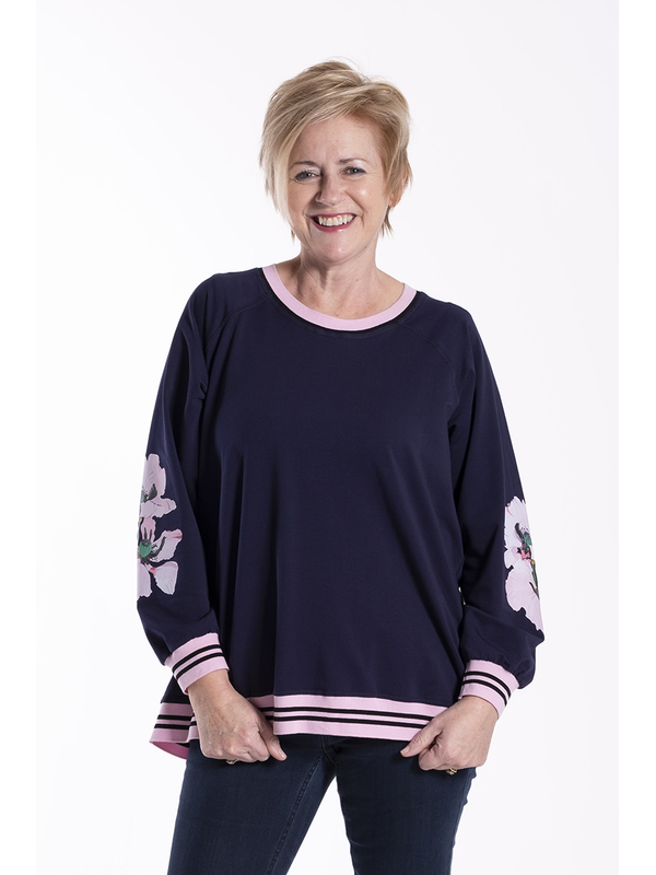 Jellicoe Team Sweater Navy/Pink Flower
