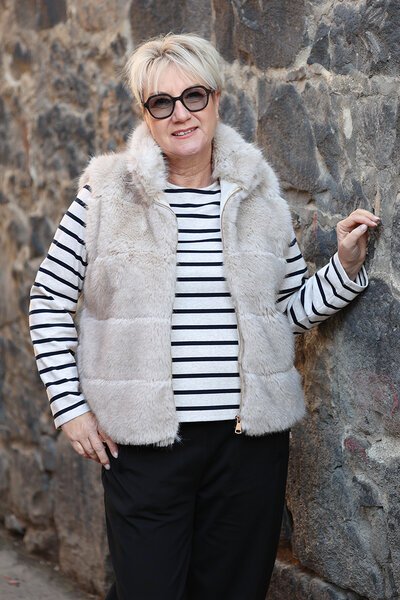 Alice + Lily Faux Fur Vest-shop-by-label-Hello Cyril.