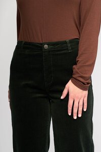 Vassalli Market Straight Cord Pant