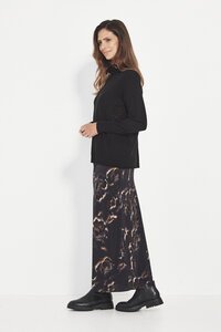 Verge Duchess Sweater