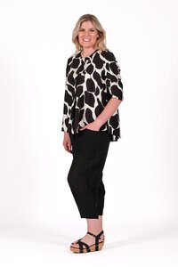 Deeanne Hobbs Lexi Lava Black Top 