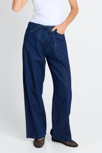 Betty Basics Goldie Jeans