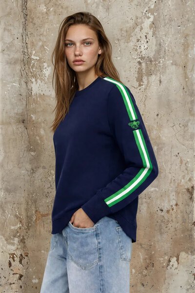 Mi Moso Bianca Sweat-hc-new-Hello Cyril.