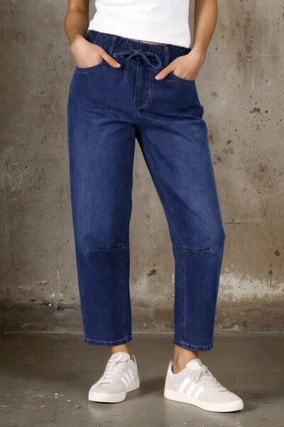 Moss Hudson Jean-hc-new-Hello Cyril.