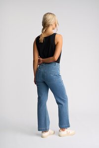 Vassalli Villa Straight Ankle Grazer Jean - Blue Hue