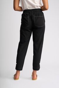 Vassalli Tone Relaxed Contrast Stitching Ankle Grazer Pant 