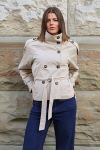 Oddly Polite Hils Cropped Trench