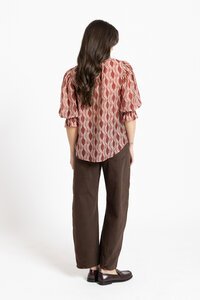Seeking Lola Walnut Wave Magnificent Top