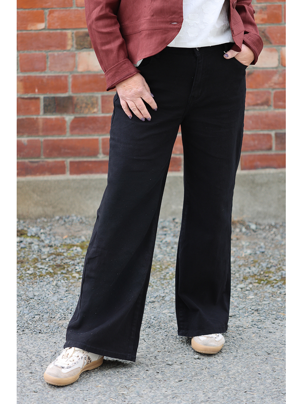 Wakee Reeve Wide Leg Jean