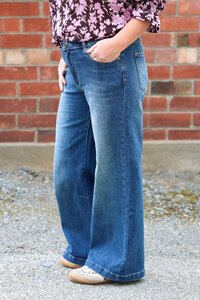 Wakee Reeve Wide Leg Jean
