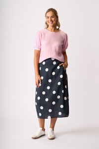 Oh Three Volume Sleeve Scoop Hem Top