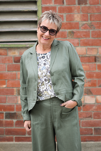 Oh Three Scoop Hem Back Jacket
