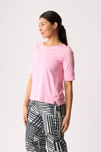 Esplanade Wide Neck Elbow Sleeve Tee